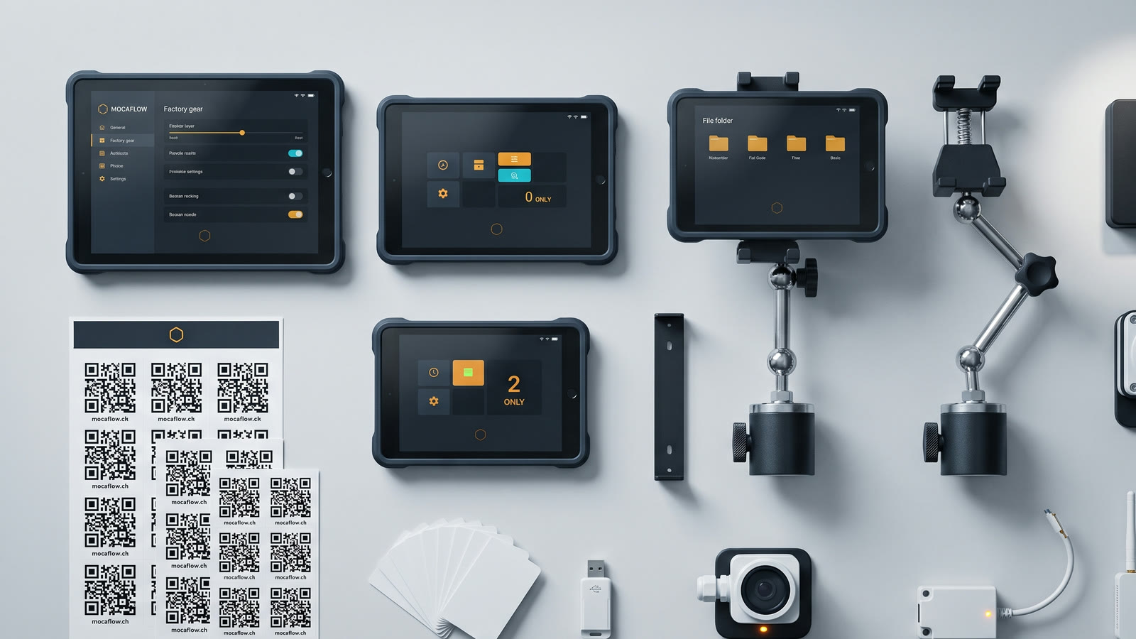 Die MECAFLOW-Hardwarepalette im Überblick: robuste Tablets, QR-Etikettenbogen, NFC-Karten, USB-Leser, Gelenkhalter, Kamera und Gateway.